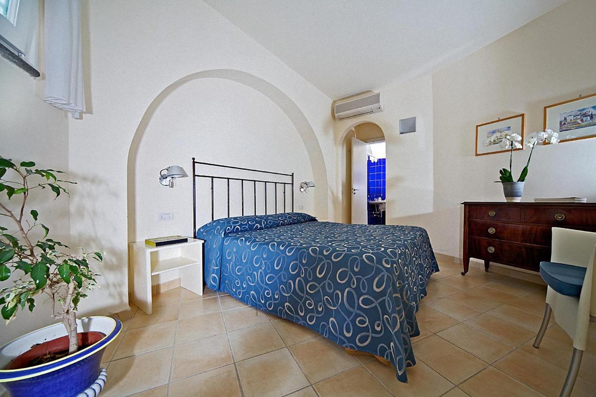 Hotel Senaria