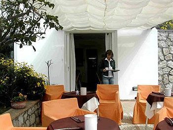 Senaria Hotel
